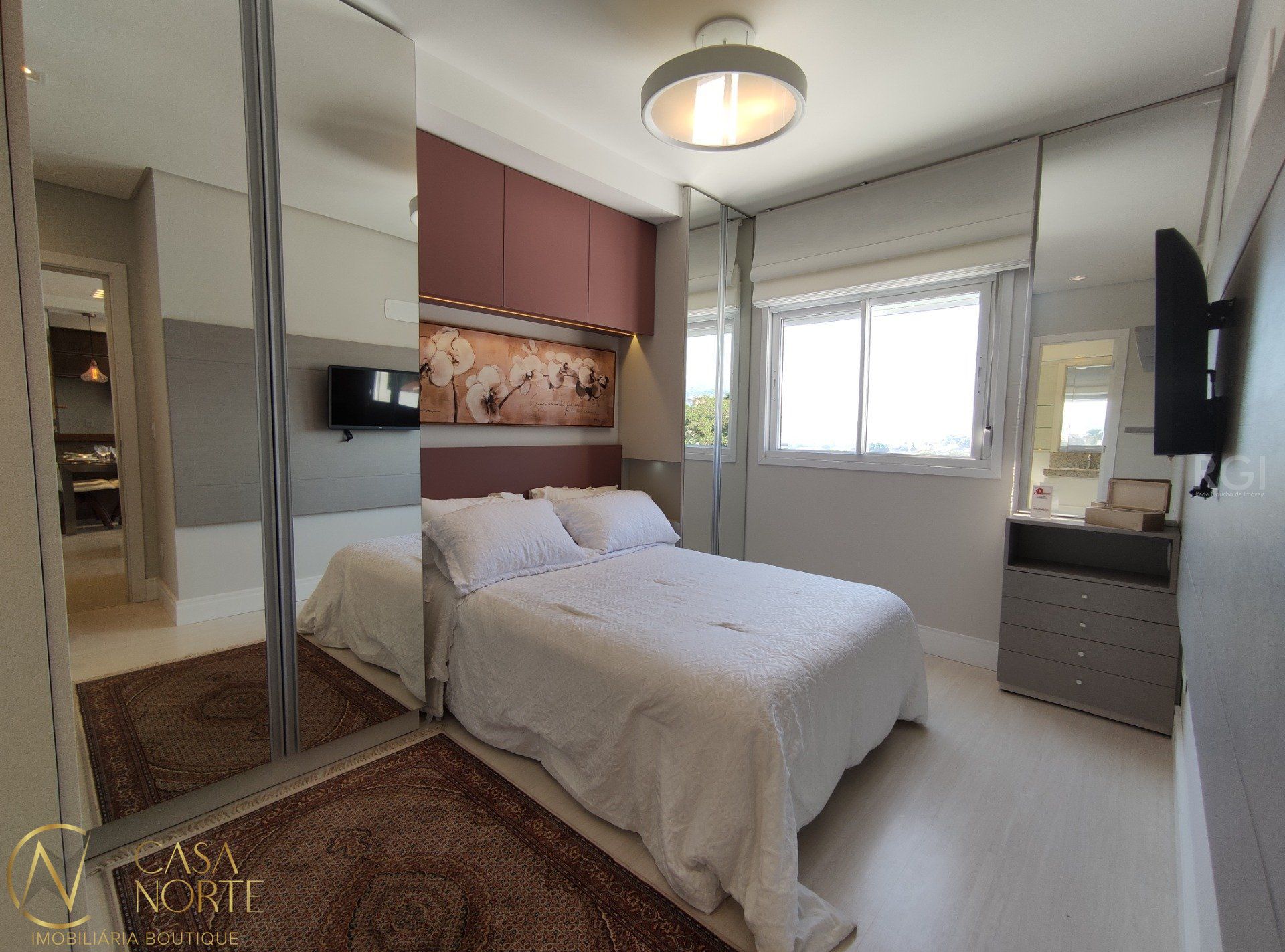 Apartamento à venda com 2 quartos, 57m², 1 suíte, 1 vaga, Rua Joaquim Cruz no bairro Santo Antônio em Porto Alegre