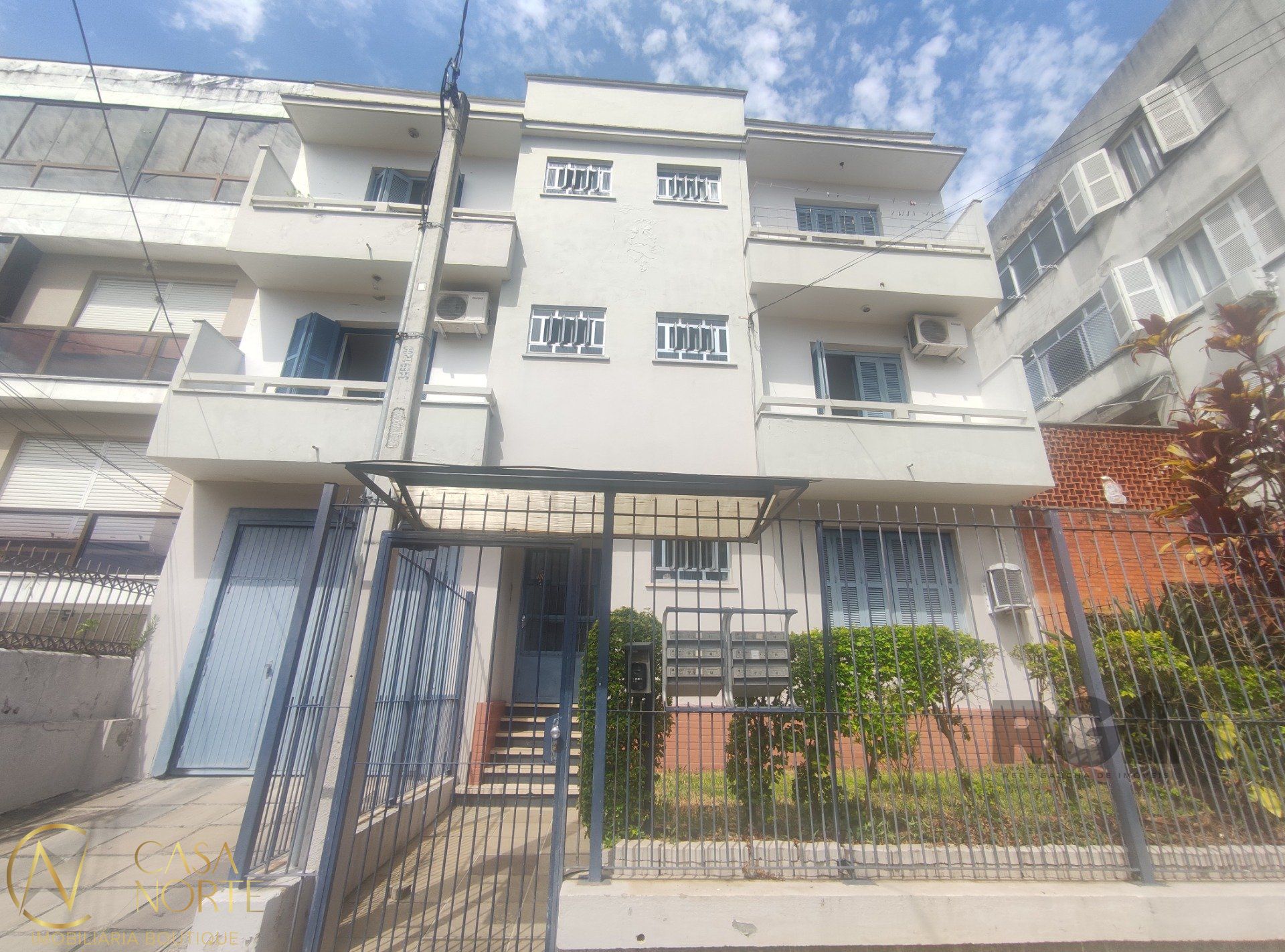 Prédio Residencial à venda , 681m², Rua Marcelo Gama no bairro São João em Porto Alegre