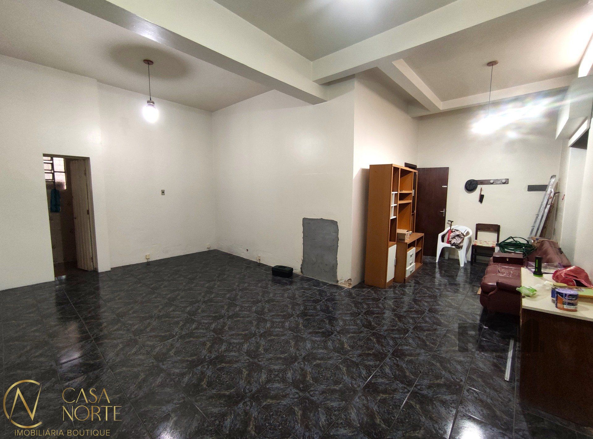 Casa à venda com 3 quartos, 200m², 4 vagas, Travessa Jundiai no bairro Higienópolis em Porto Alegre