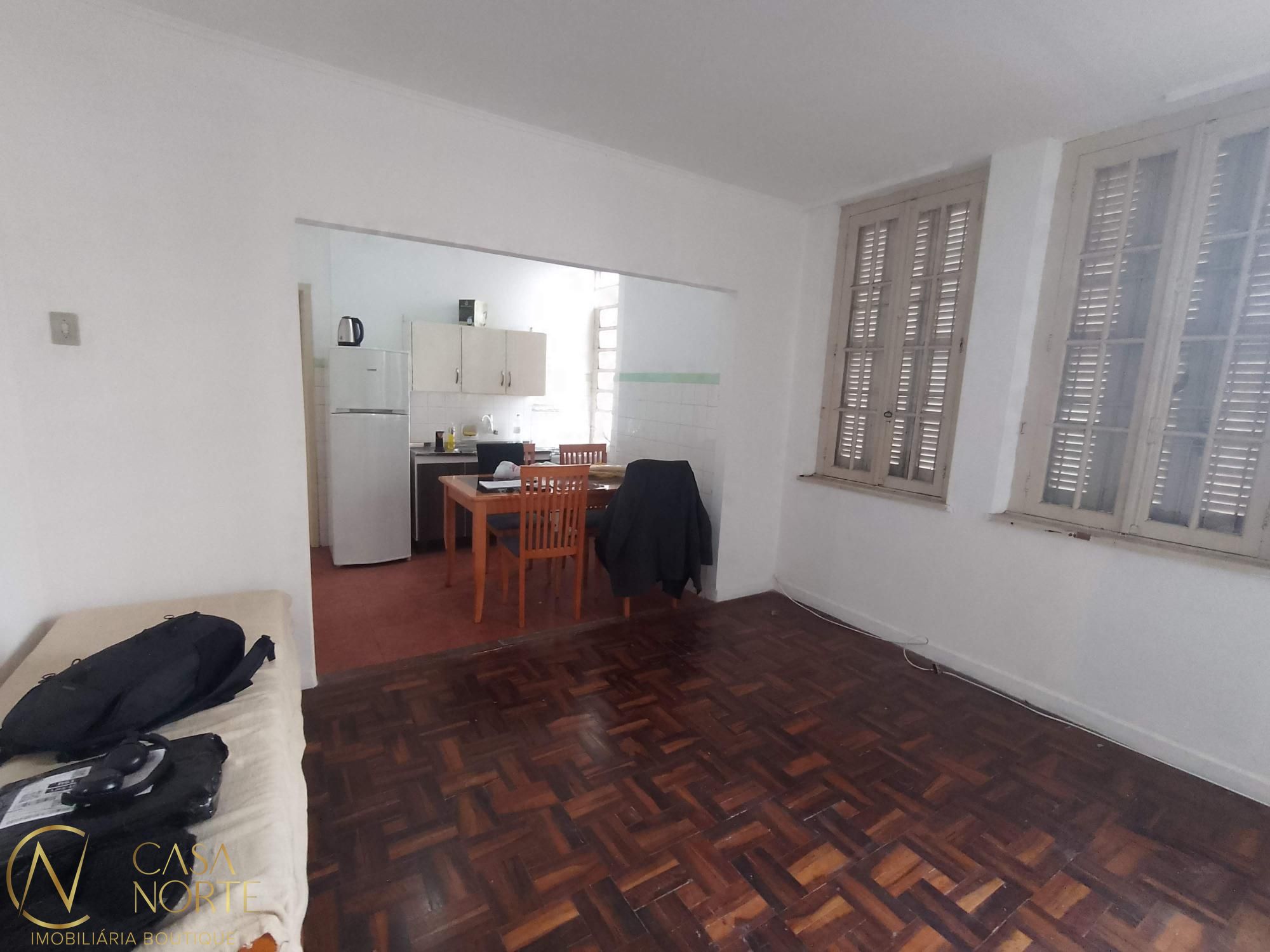 Apartamento à venda com 3 quartos, 94m², 1 suíte, Avenida Alberto Bins no bairro Floresta em Porto Alegre