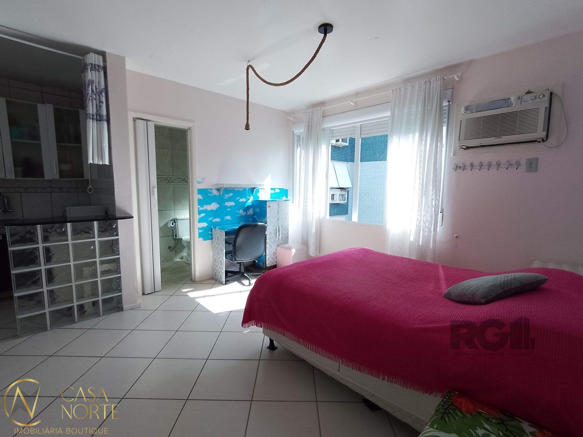 Kitnet à venda com 1 quarto, 27m², Rua Mucio Teixeira no bairro Menino Deus em Porto Alegre