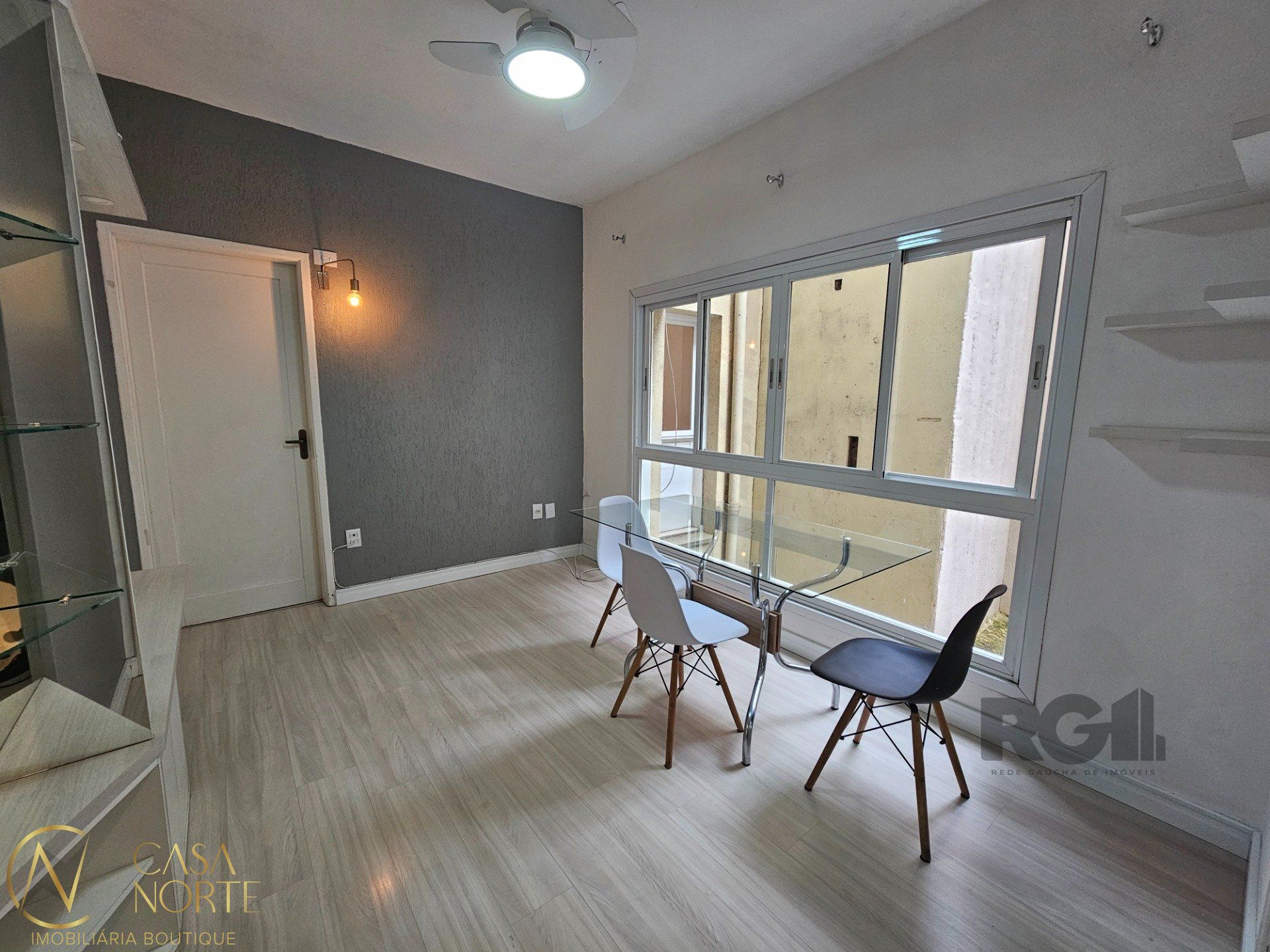 Apartamento à venda com 2 quartos, 73m², Rua Marechal Floriano Peixoto no bairro Centro Histórico em Porto Alegre
