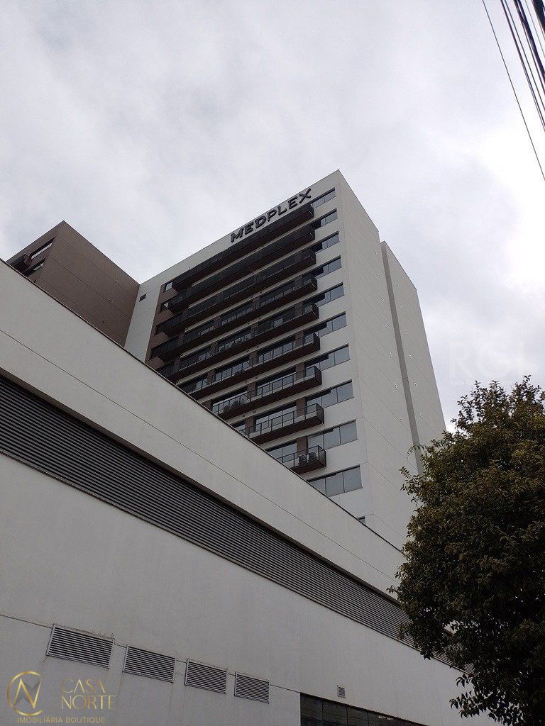 Sala Comercial à venda com 1 quarto, 32m², Avenida Assis Brasil no bairro Cristo Redentor em Porto Alegre