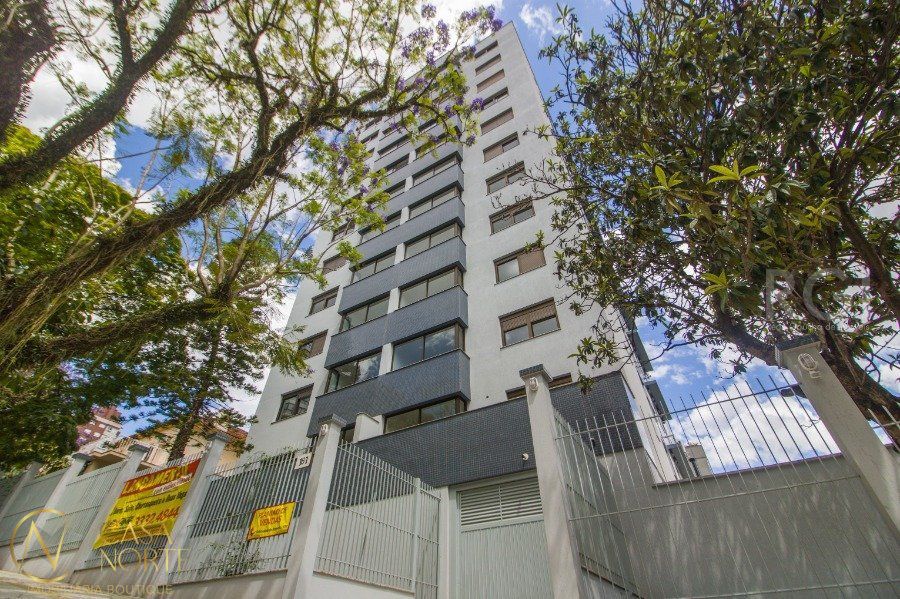 Apartamento à venda com 2 quartos, 80m², 1 suíte, 1 vaga, Rua Felicissimo de Azevedo no bairro Auxiliadora em Porto Alegre