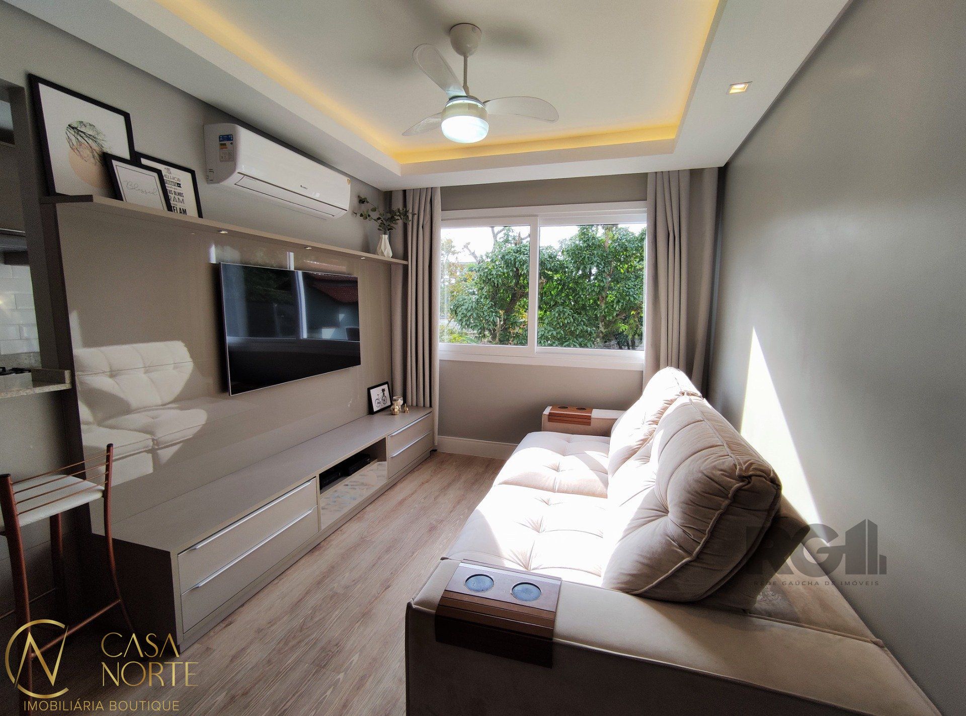 Apartamento à venda com 2 quartos, 62m², 1 suíte, 1 vaga, Rua Coronel Aparício Borges no bairro Glória em Porto Alegre