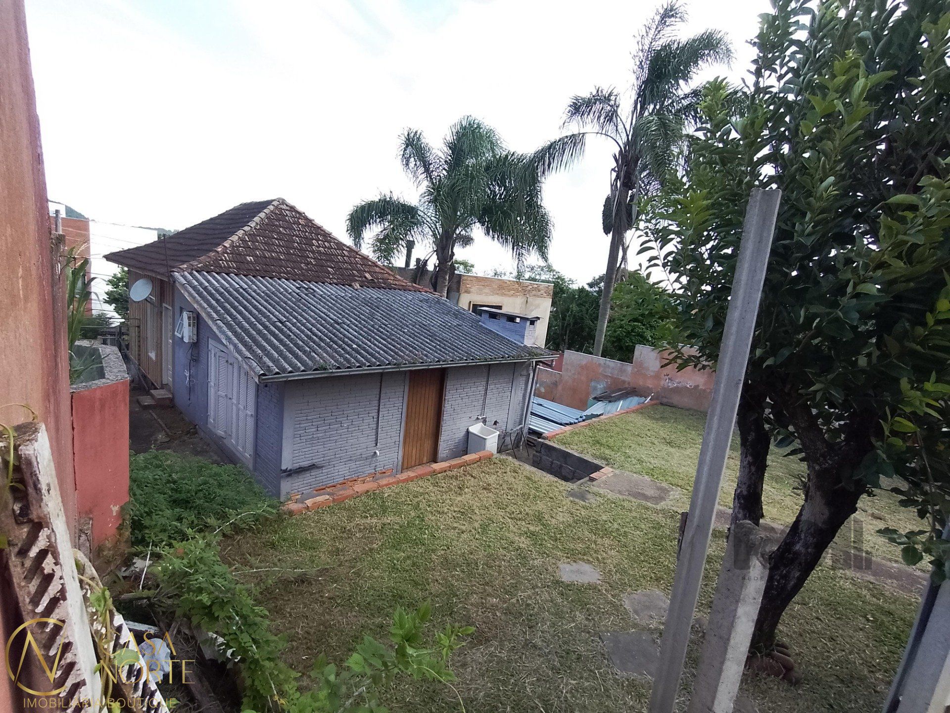 Terreno à venda  com 540m², Rua dos Guananas no bairro Espírito Santo em Porto Alegre