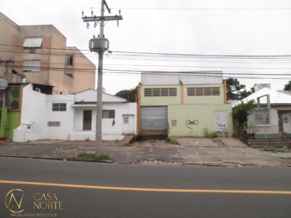 Terreno à venda  com 1m², Avenida do Forte no bairro Vila Ipiranga em Porto Alegre