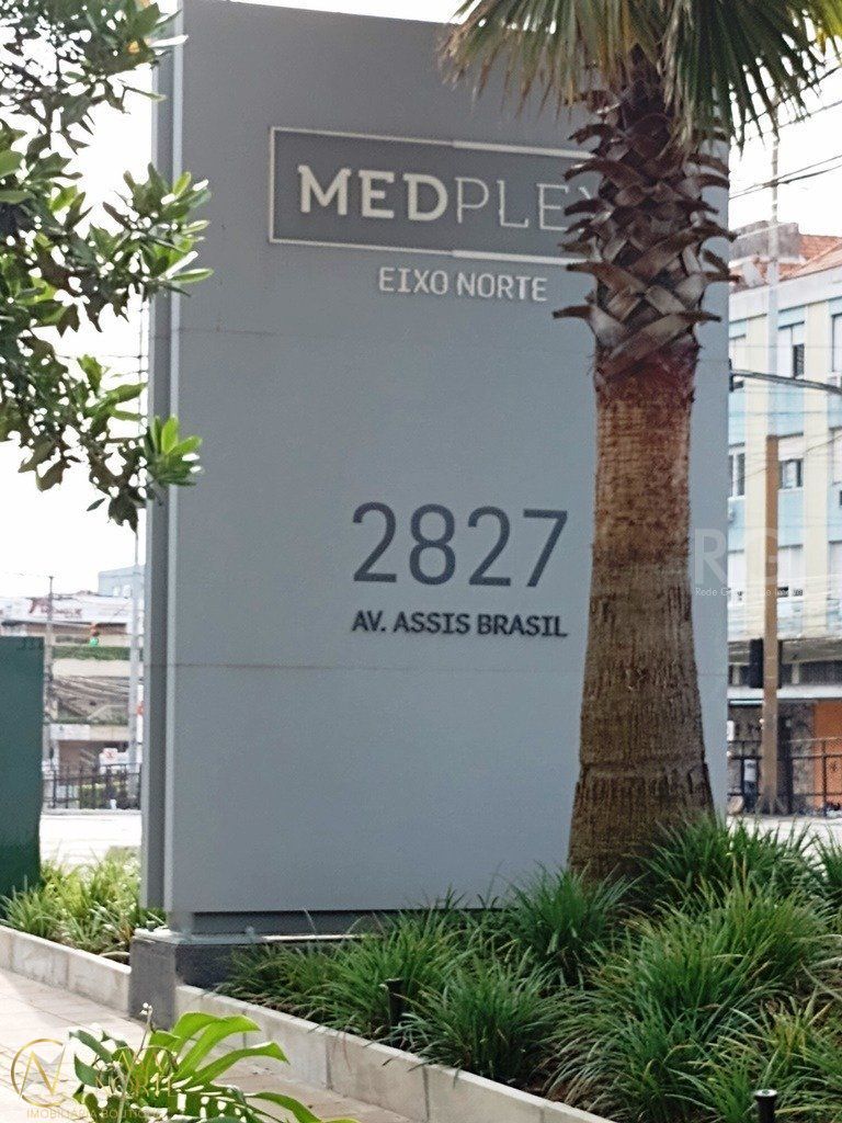 Sala Comercial à venda com 1 quarto, 32m², Avenida Assis Brasil no bairro Cristo Redentor em Porto Alegre