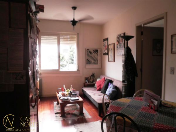 Apartamento à venda com 1 quarto, 37m², 1 suíte, Rua Mariz e Barros no bairro Petrópolis em Porto Alegre