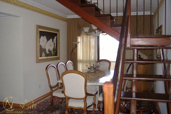 Cobertura à venda com 3 quartos, 171m², 1 suíte, 2 vagas, Avenida Assis Chateaubriand no bairro São Sebastião em Porto Alegre