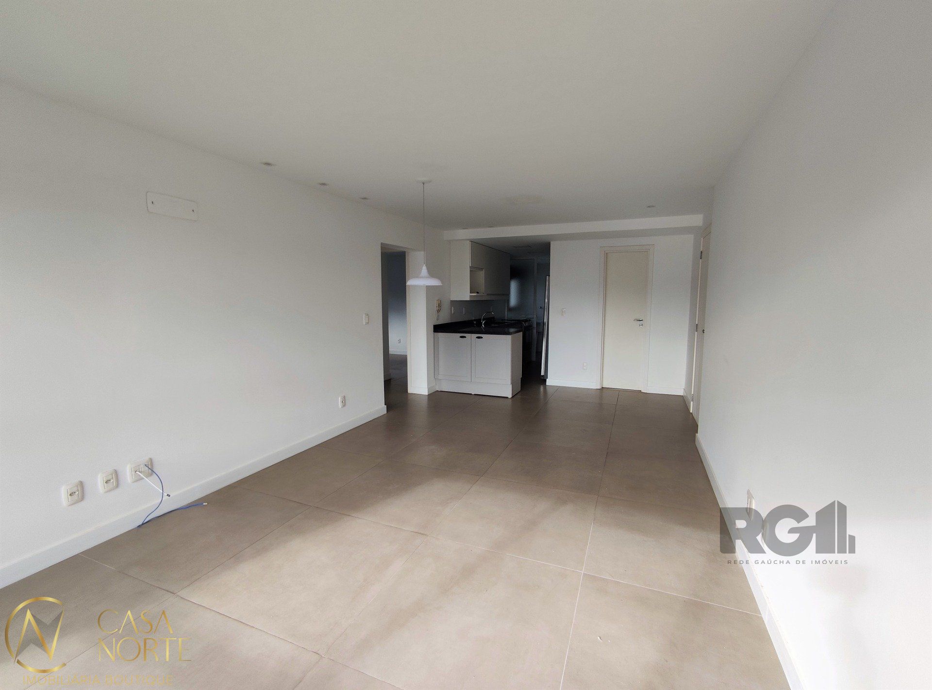 Apartamento à venda com 2 quartos, 79m², 2 suítes, 2 vagas, Rua Guararapes no bairro Petrópolis em Porto Alegre
