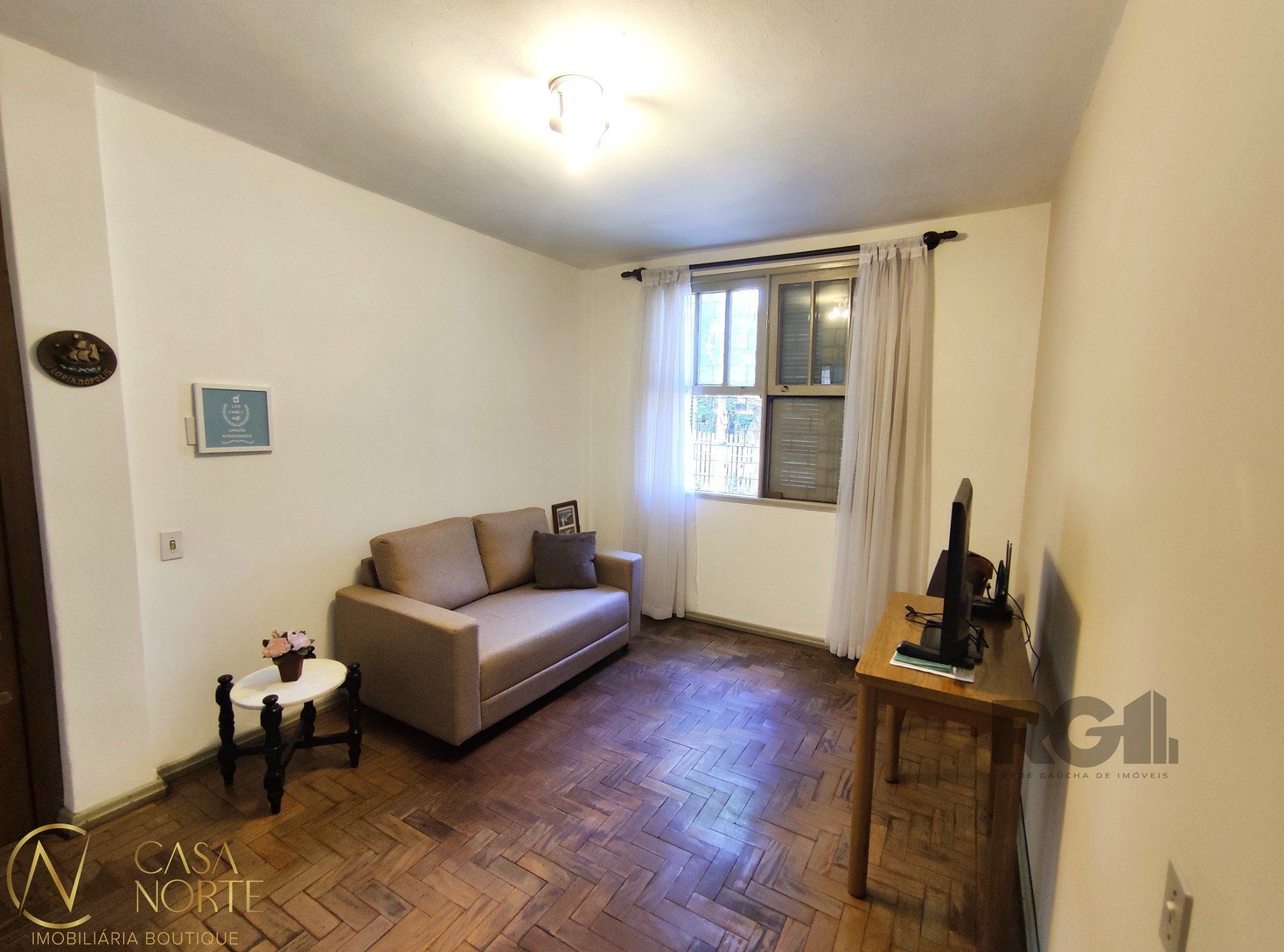 Apartamento à venda com 2 quartos, 62m², Rua Engenheiro Antônio Carlos Tibiriçá no bairro Petrópolis em Porto Alegre