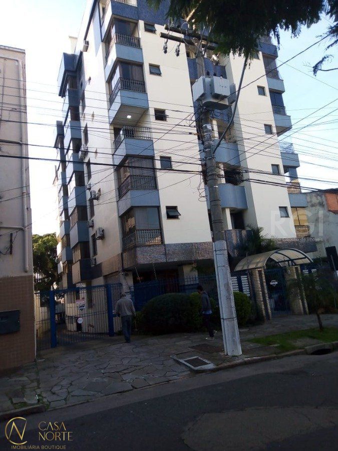 Apartamento à venda com 2 quartos, 62m², 1 vaga, Rua General Couto de Magalhaes no bairro São João em Porto Alegre