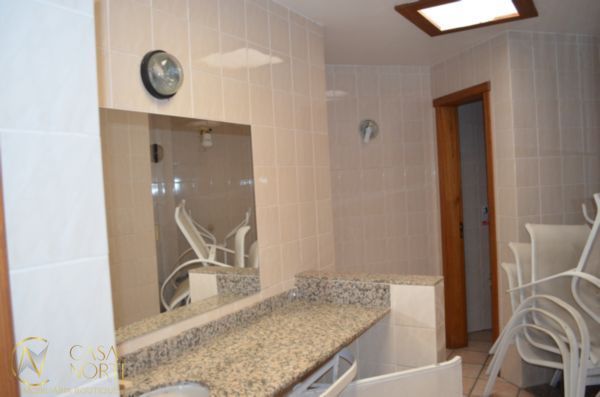 Apartamento à venda com 2 quartos, 71m², 1 vaga, Avenida Protásio Alves no bairro Petrópolis em Porto Alegre