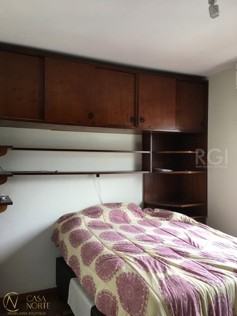 Apartamento à venda com 2 quartos, 49m², 1 vaga, Rua Franklin no bairro Jardim Sabará em Porto Alegre