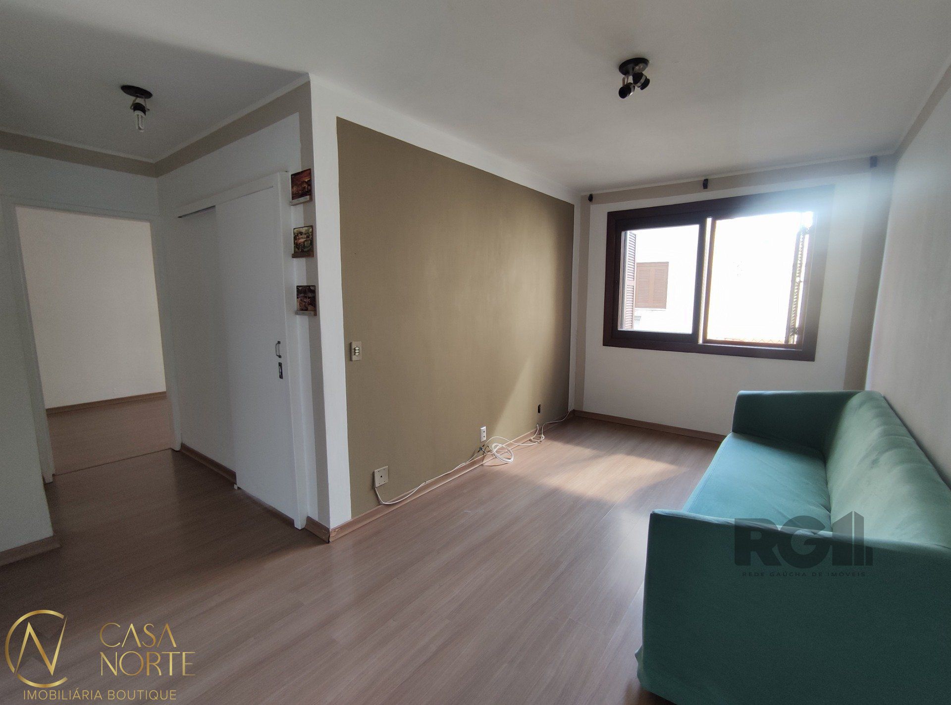 Apartamento à venda com 1 quarto, 44m², Rua Luiz de Camoes no bairro Santo Antônio em Porto Alegre