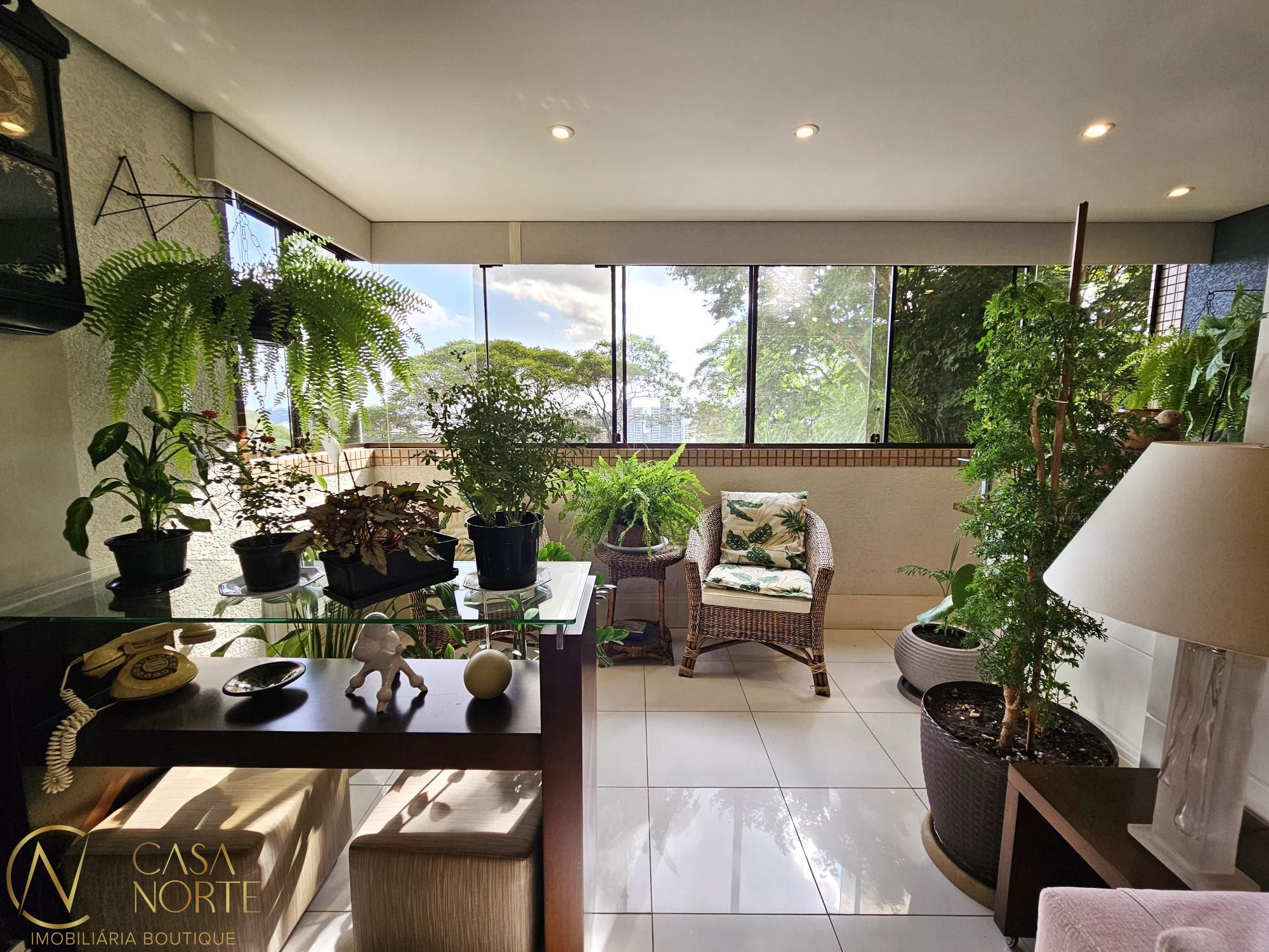 Apartamento à venda com 3 quartos, 103m², 1 suíte, 1 vaga, Rua Professor Cristiano Fischer no bairro Petrópolis em Porto Alegre