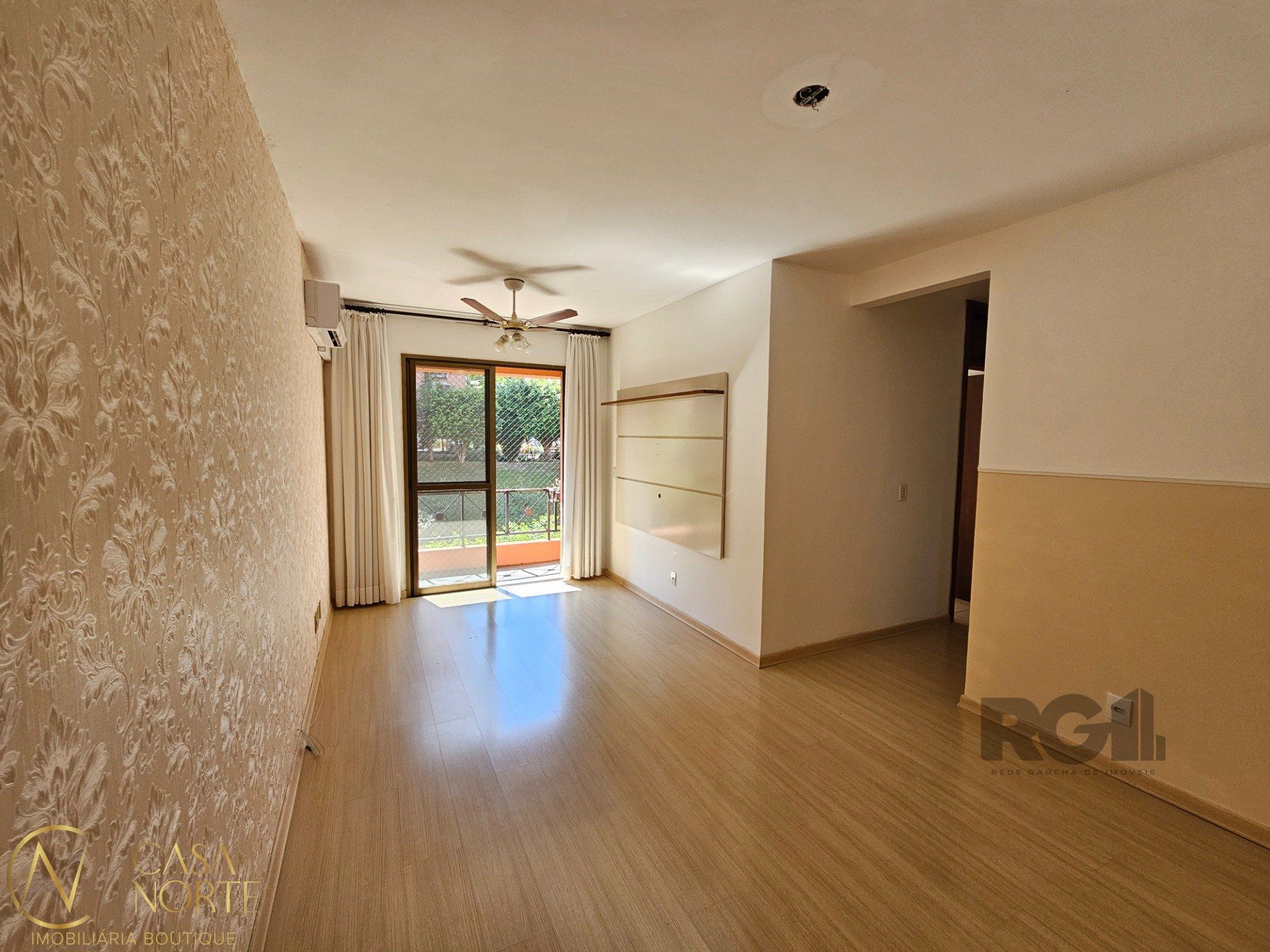 Apartamento à venda com 3 quartos, 67m², 1 vaga, Avenida Protásio Alves no bairro Petrópolis em Porto Alegre
