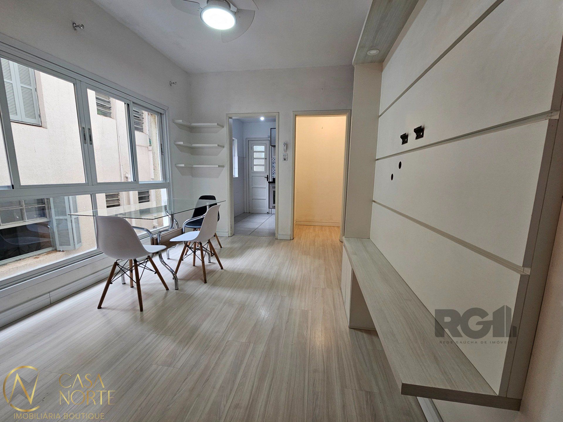 Apartamento à venda com 2 quartos, 73m², Rua Marechal Floriano Peixoto no bairro Centro Histórico em Porto Alegre