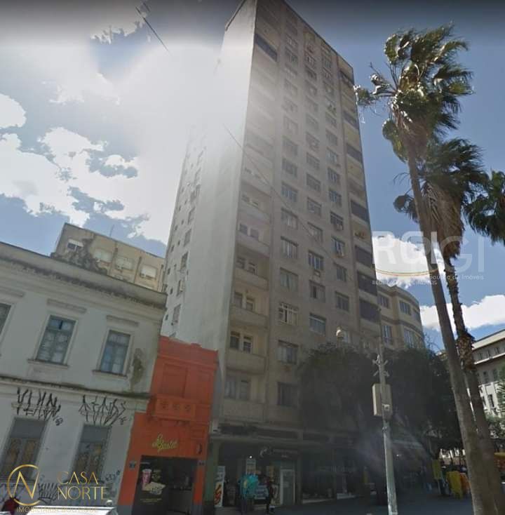 Apartamento à venda com 2 quartos, 49m², Avenida Senador Salgado Filho no bairro Centro Histórico em Porto Alegre