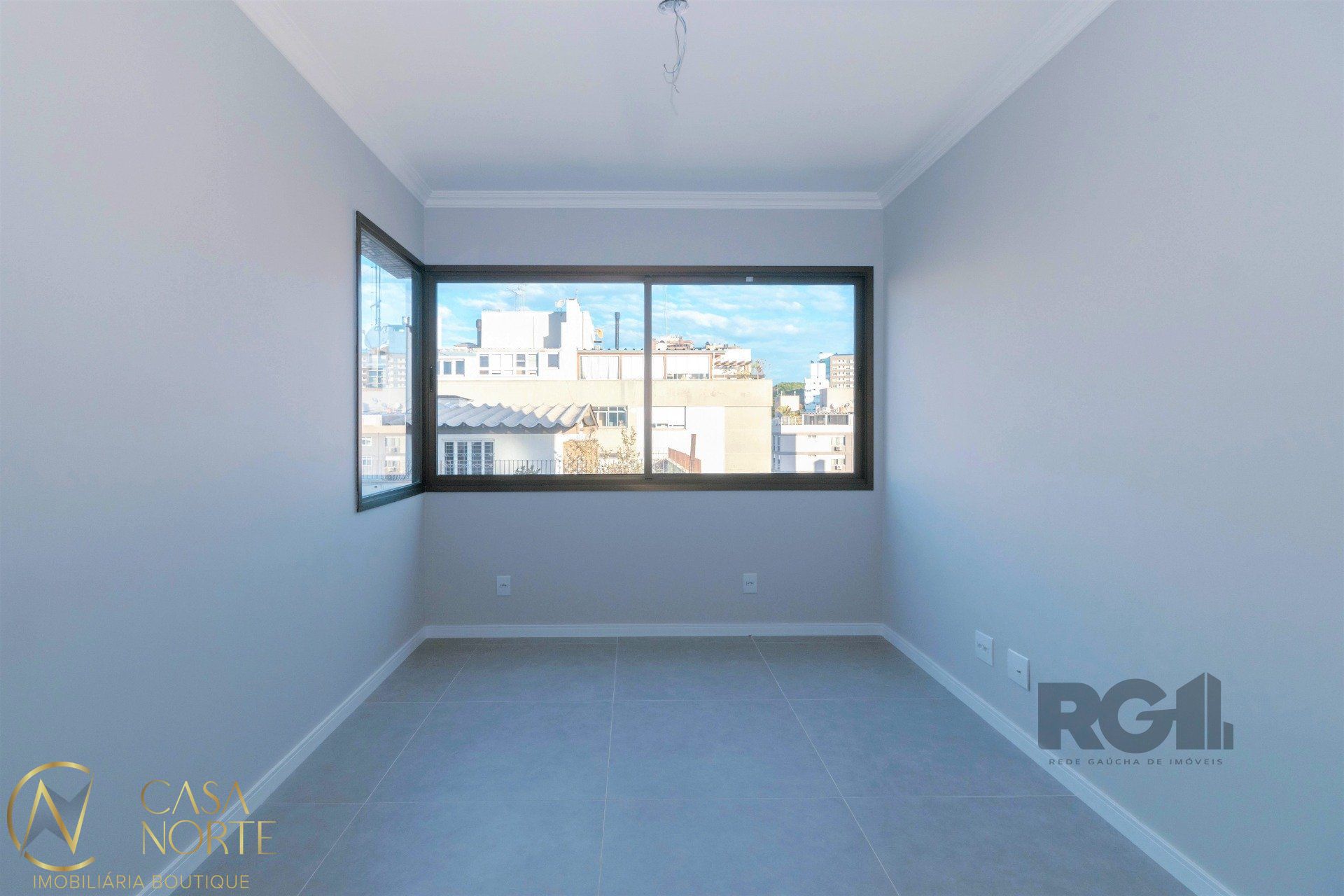Apartamento à venda com 2 quartos, 71m², 1 vaga, Rua Americo Vespucio no bairro Higienópolis em Porto Alegre