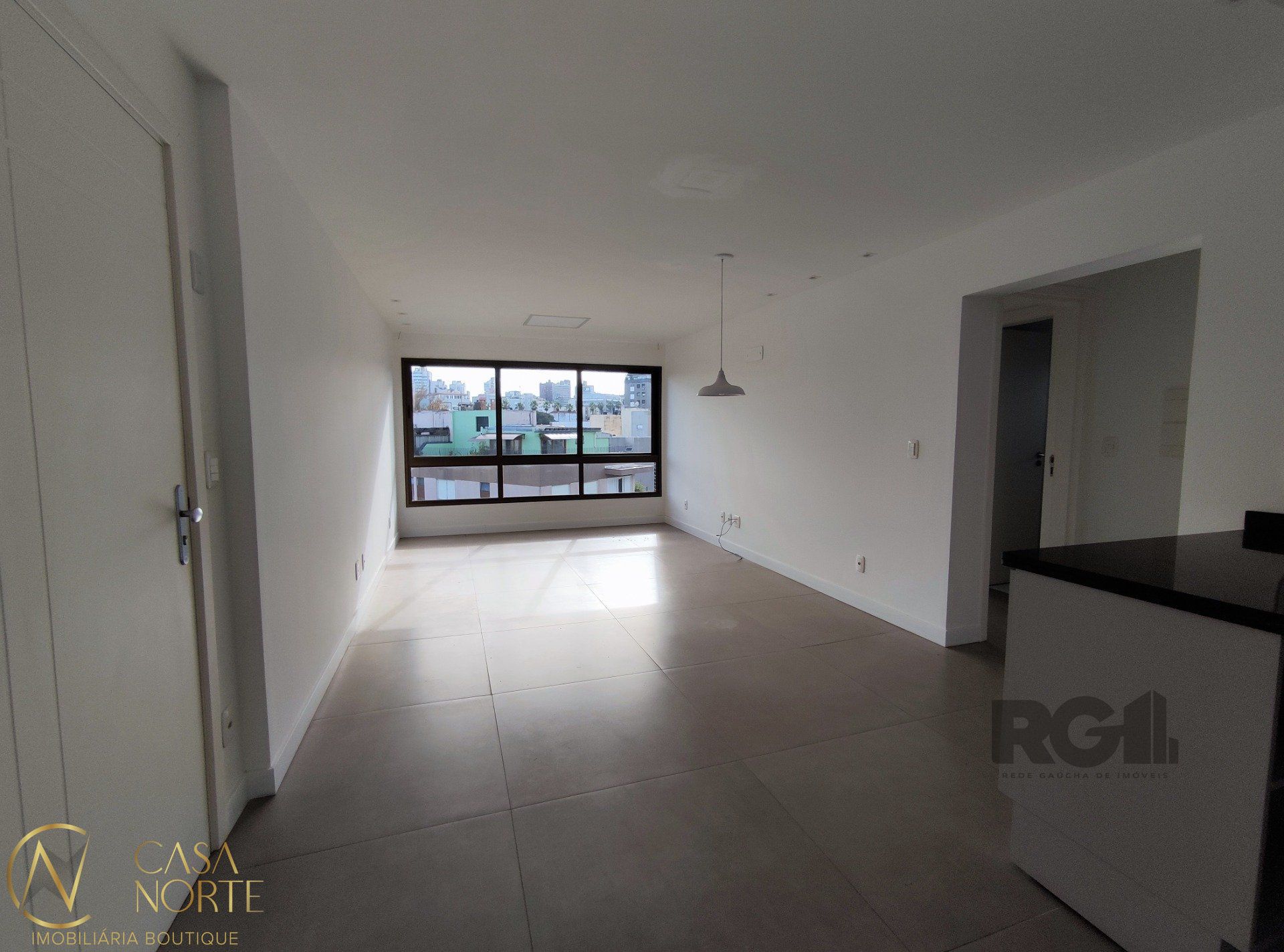 Apartamento à venda com 2 quartos, 79m², 2 suítes, 2 vagas, Rua Guararapes no bairro Petrópolis em Porto Alegre