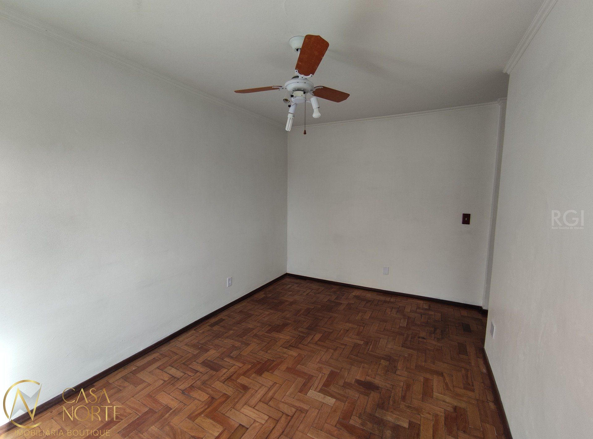 Apartamento à venda com 1 quarto, 42m², Avenida dos Cubanos no bairro Partenon em Porto Alegre