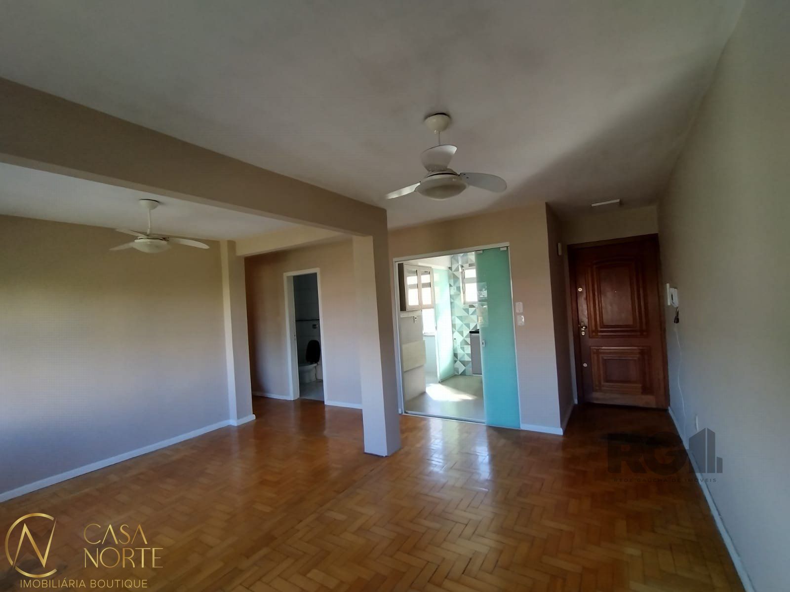 Apartamento à venda com 3 quartos, 77m², 1 suíte, Avenida Ipiranga no bairro Petrópolis em Porto Alegre
