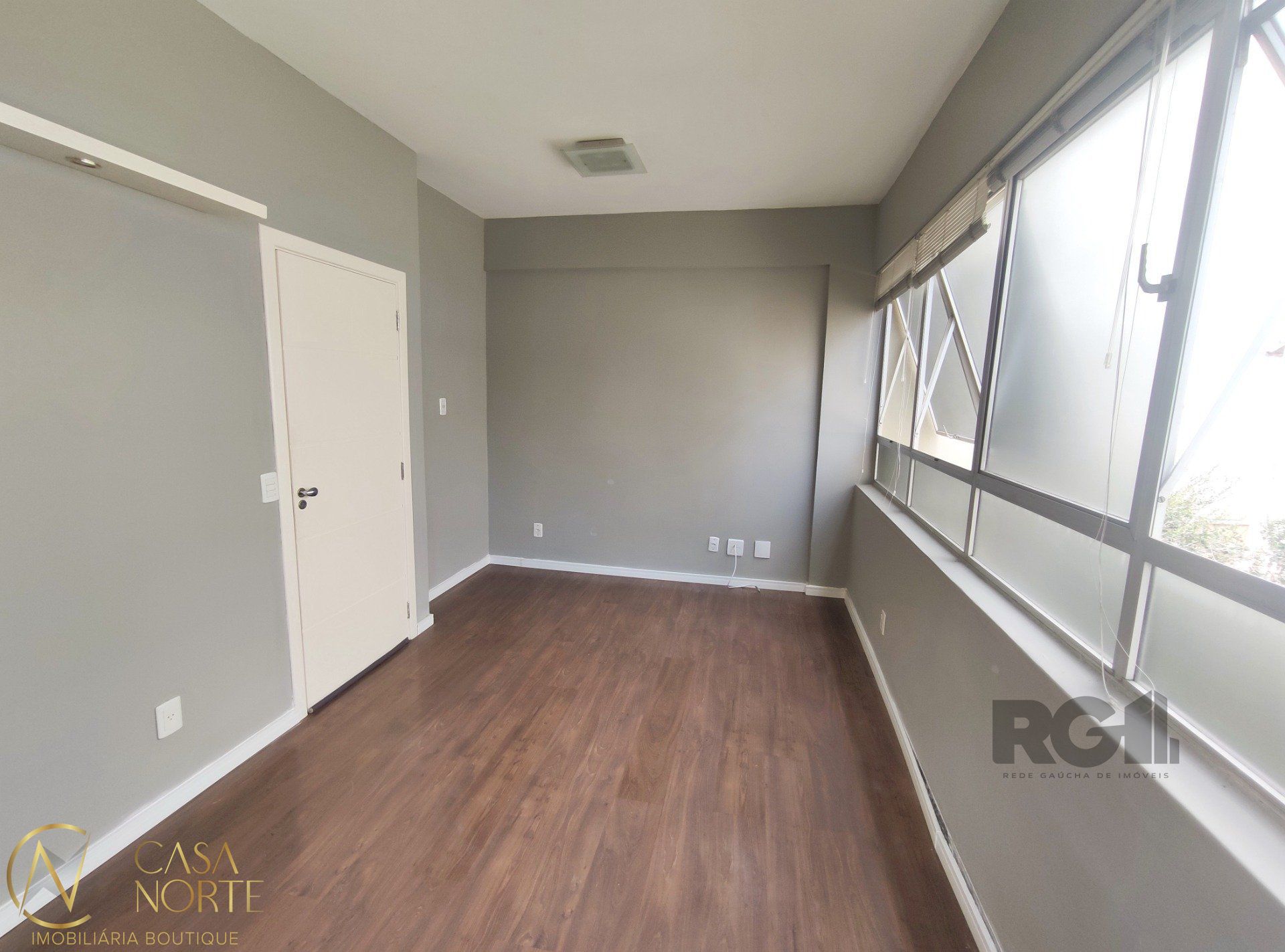Sala Comercial à venda , 31m², Avenida Iguassu no bairro Petrópolis em Porto Alegre