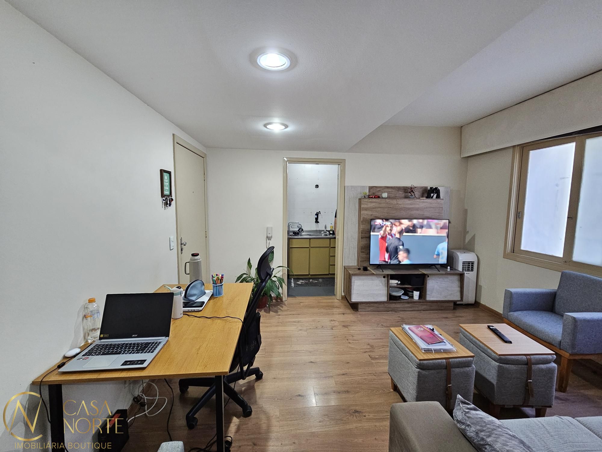 Apartamento à venda com 1 quarto, 38m², 1 suíte, Rua Irmão José Otão no bairro Independência em Porto Alegre