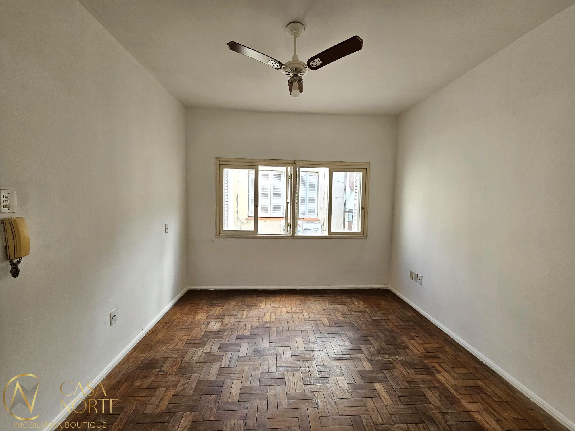Kitnet à venda com 1 quarto, 23m², Rua Luiz Afonso no bairro Cidade Baixa em Porto Alegre