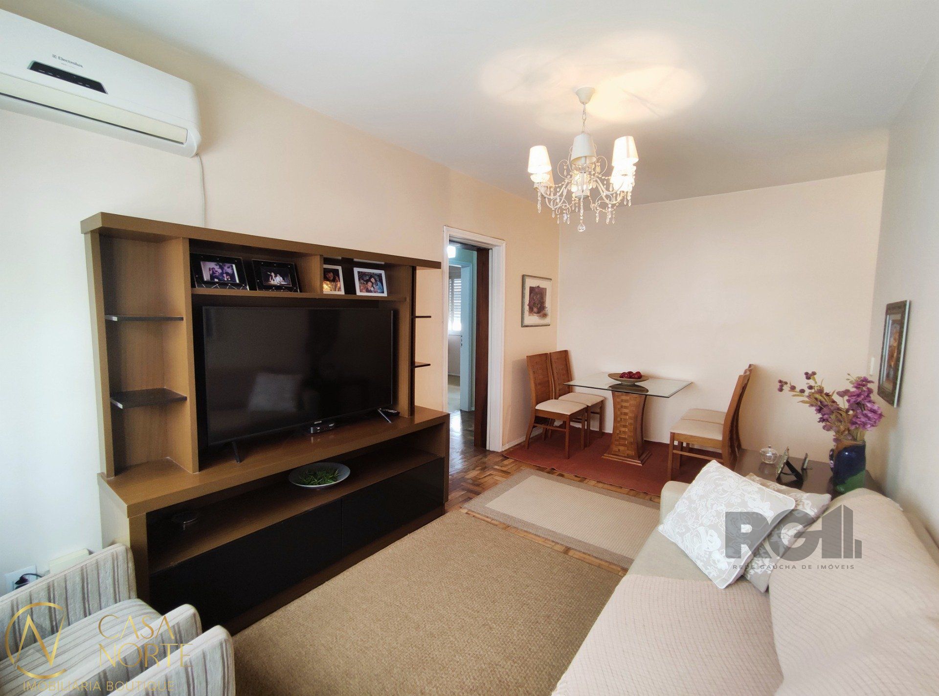 Apartamento à venda com 3 quartos, 71m², 1 vaga, Rua Anita Garibaldi no bairro Mont Serrat em Porto Alegre