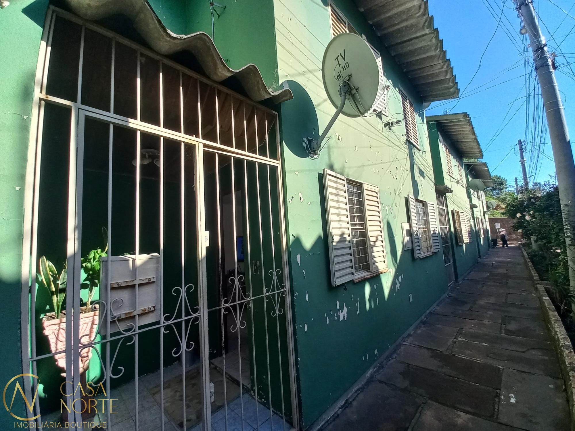 Casa de Condomínio à venda com 2 quartos, 46m², 1 vaga, Avenida Juca Batista no bairro Hípica em Porto Alegre
