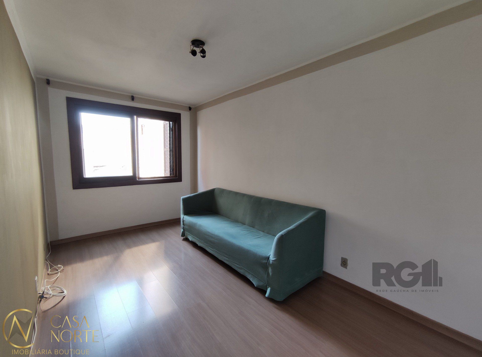 Apartamento à venda com 1 quarto, 44m², Rua Luiz de Camoes no bairro Santo Antônio em Porto Alegre