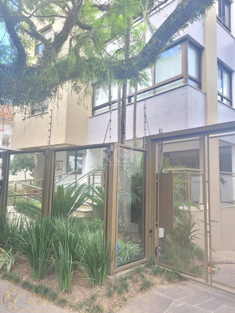 Apartamento à venda com 2 quartos, 67m², 2 suítes, 1 vaga, Rua Miguel Tostes no bairro Rio Branco em Porto Alegre