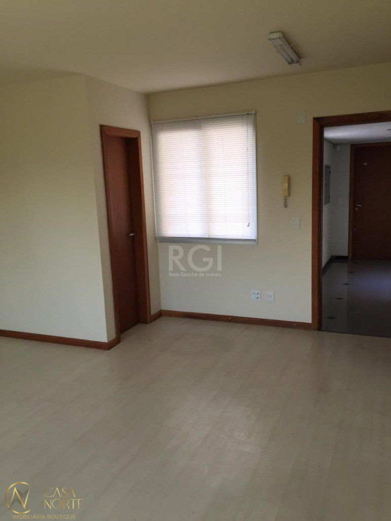 Sala Comercial à venda , 27m², Avenida Ipiranga no bairro Praia de Belas em Porto Alegre