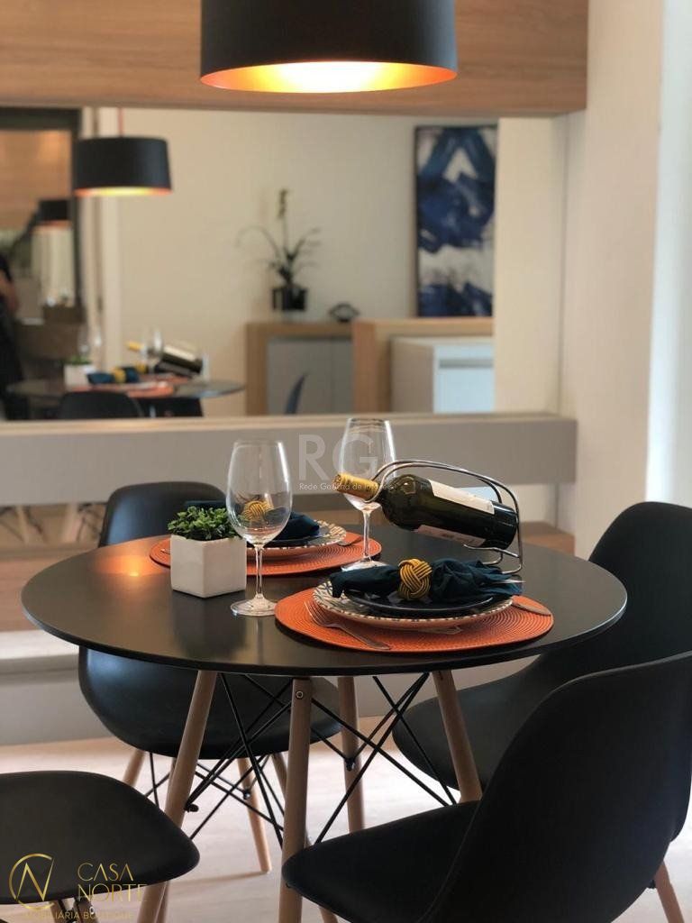 Apartamento à venda com 1 quarto, 45m², 1 suíte, 1 vaga, Rua Santo Antônio no bairro Independência em Porto Alegre