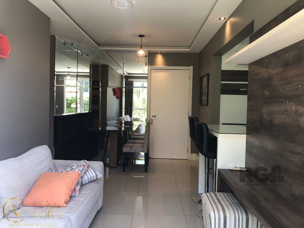 Apartamento à venda com 2 quartos, 85m², 1 suíte, 1 vaga, Rua Doutor Carlos Renato Rua Fonseca no bairro Jardim Sabará em Porto Alegre