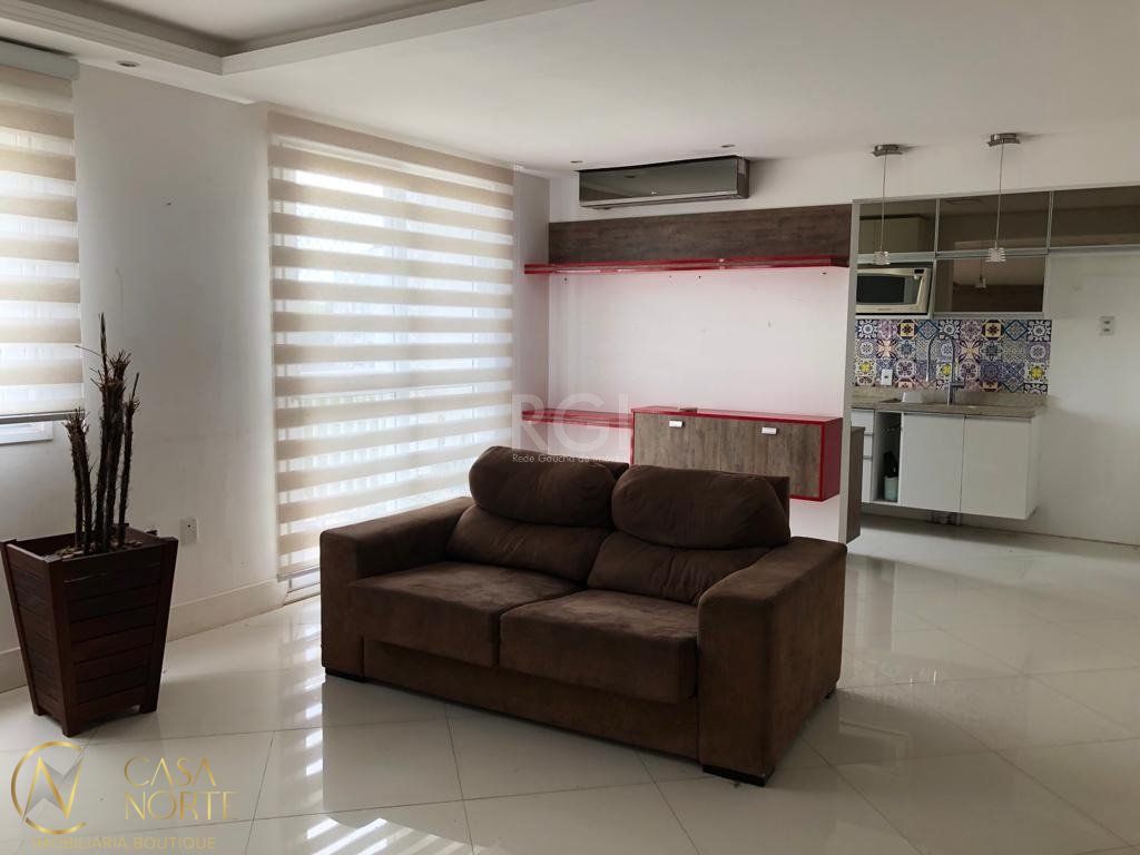 Apartamento à venda com 3 quartos, 73m², 1 suíte, 1 vaga, Rua Doutor Carlos Renato Rua Fonseca no bairro Jardim Sabará em Porto Alegre