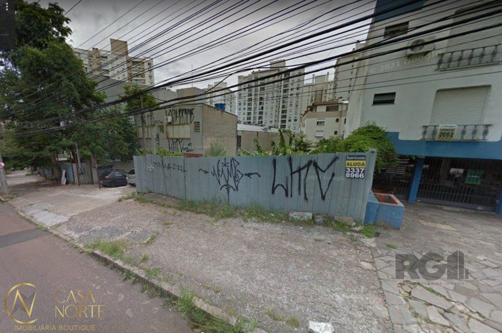 Terreno à venda  com 452m², Avenida Andaraí no bairro Passo da Areia em Porto Alegre