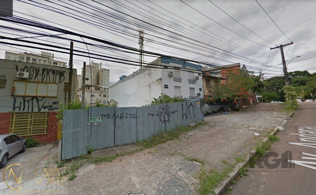 Terreno à venda  com 452m², Avenida Andaraí no bairro Passo da Areia em Porto Alegre