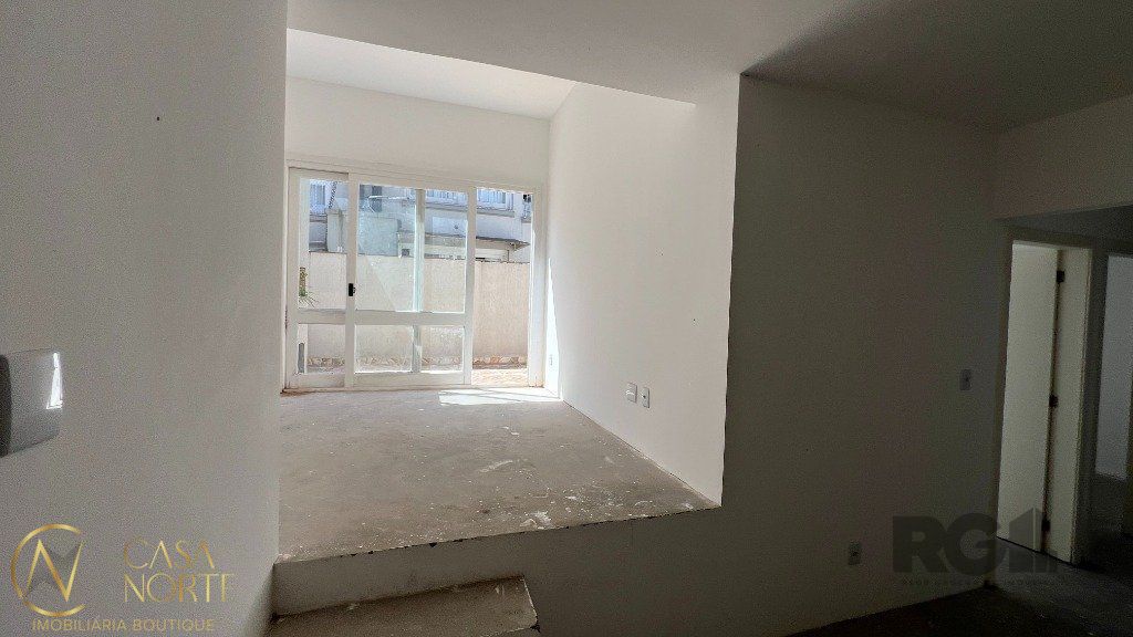 Apartamento à venda com 3 quartos, 89m², 1 suíte, 1 vaga, Avenida Coronel Marcos no bairro Pedra Redonda em Porto Alegre