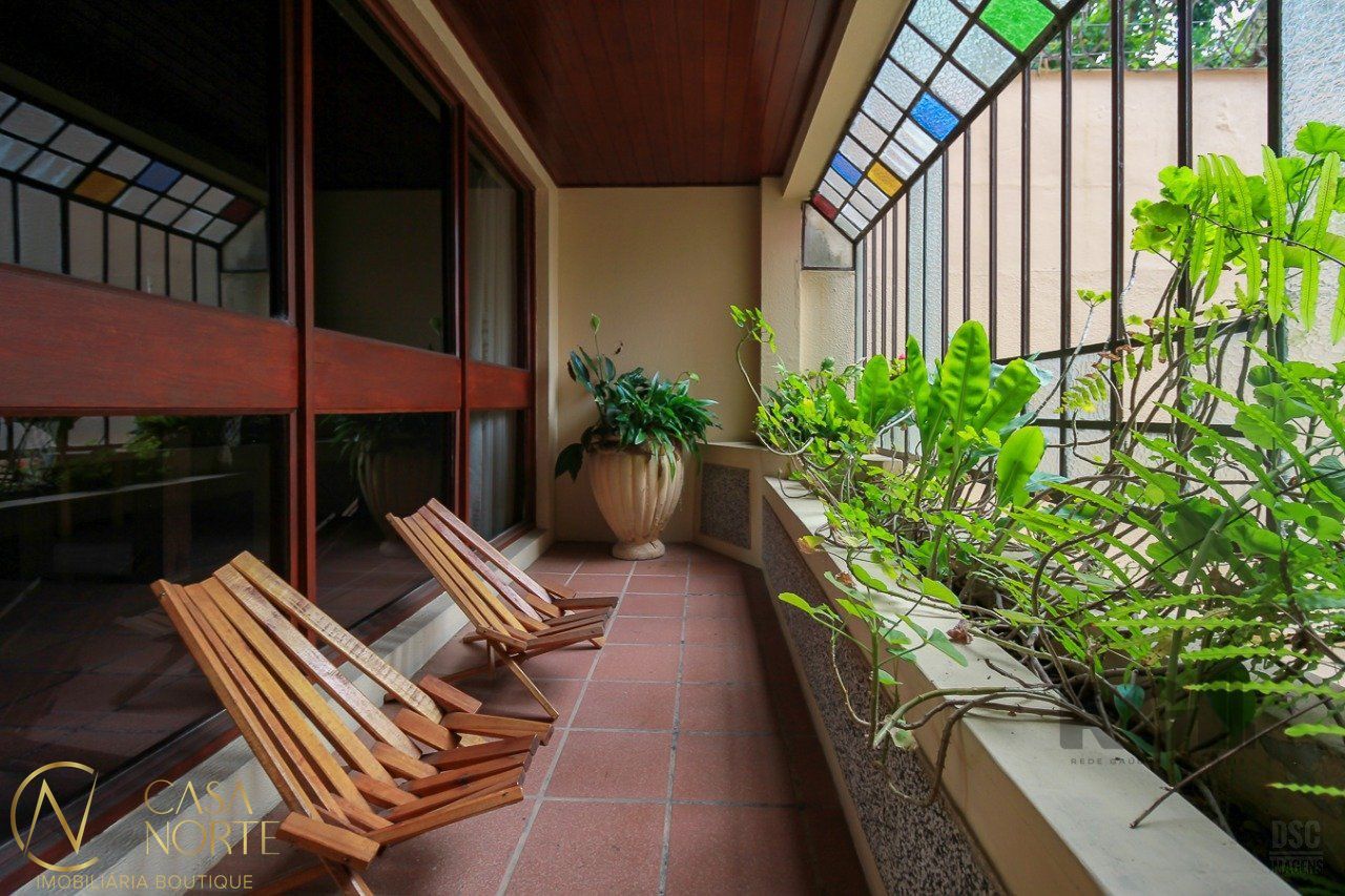 Apartamento à venda com 3 quartos, 142m², 1 suíte, 2 vagas, Rua Corrêa Lima no bairro Santa Tereza em Porto Alegre