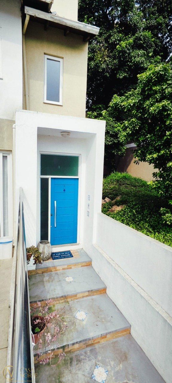 Casa de Condomínio à venda com 2 quartos, 185m², 2 suítes, 4 vagas, Rua Adriano Pereira da Silva no bairro Vila Nova em Porto Alegre