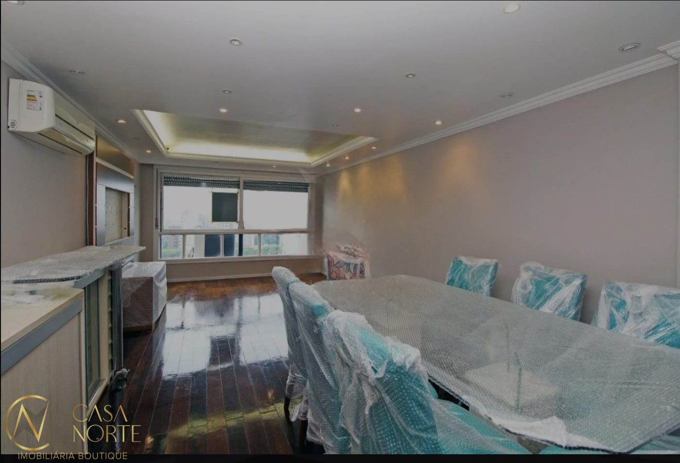 Apartamento à venda com 3 quartos, 121m², 1 suíte, 1 vaga, Rua Quintino Bocaiúva no bairro Floresta em Porto Alegre