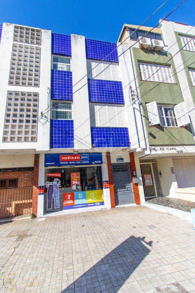 Apartamento à venda com 1 quarto, 28m², Avenida da Azenha no bairro Azenha em Porto Alegre
