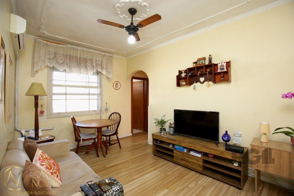 Apartamento à venda com 2 quartos, 56m², Rua Marquês do Pombal no bairro Moinhos de Vento em Porto Alegre