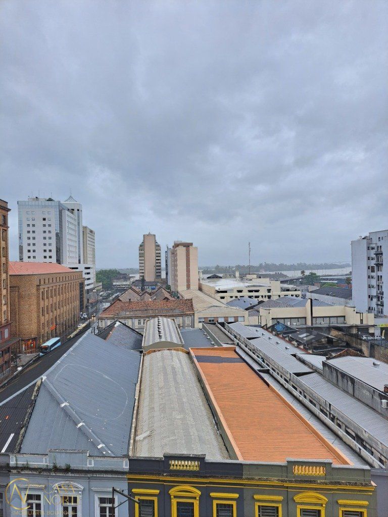 Apartamento à venda com 2 quartos, 91m², Rua Voluntários da Pátria no bairro Centro Histórico em Porto Alegre
