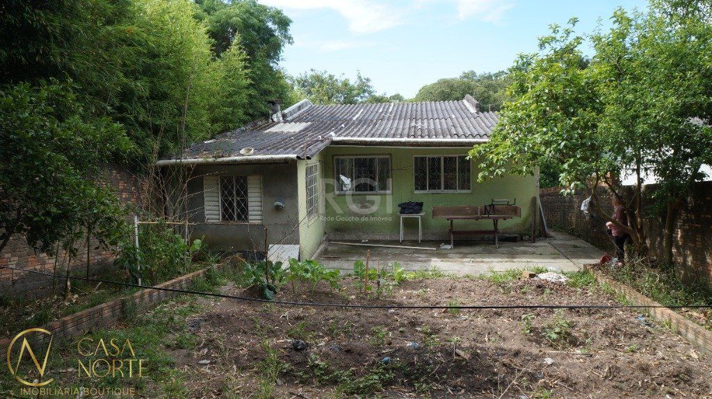 Casa à venda com 3 quartos, 280m², 3 vagas, Beco do David no bairro Lomba do Pinheiro em Porto Alegre