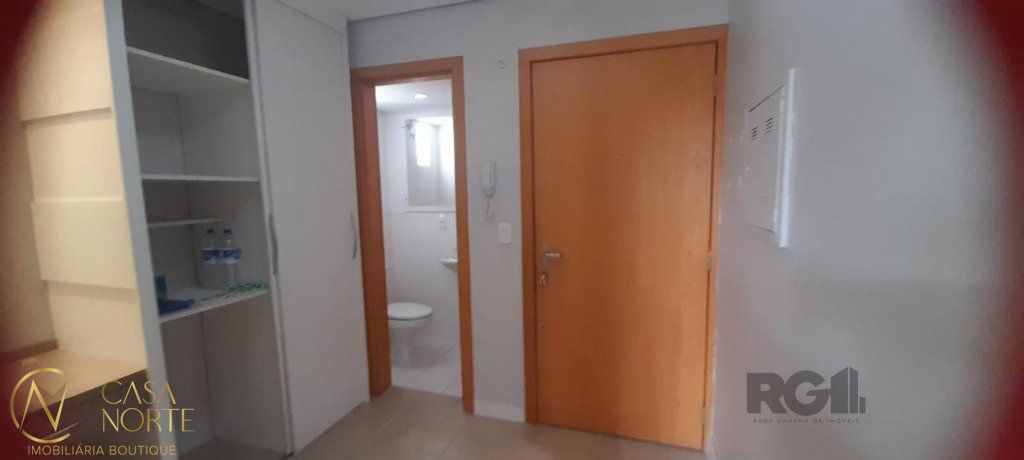 Sala Comercial à venda , 20m², Rua Joaquim Nabuco no bairro Cidade Baixa em Porto Alegre